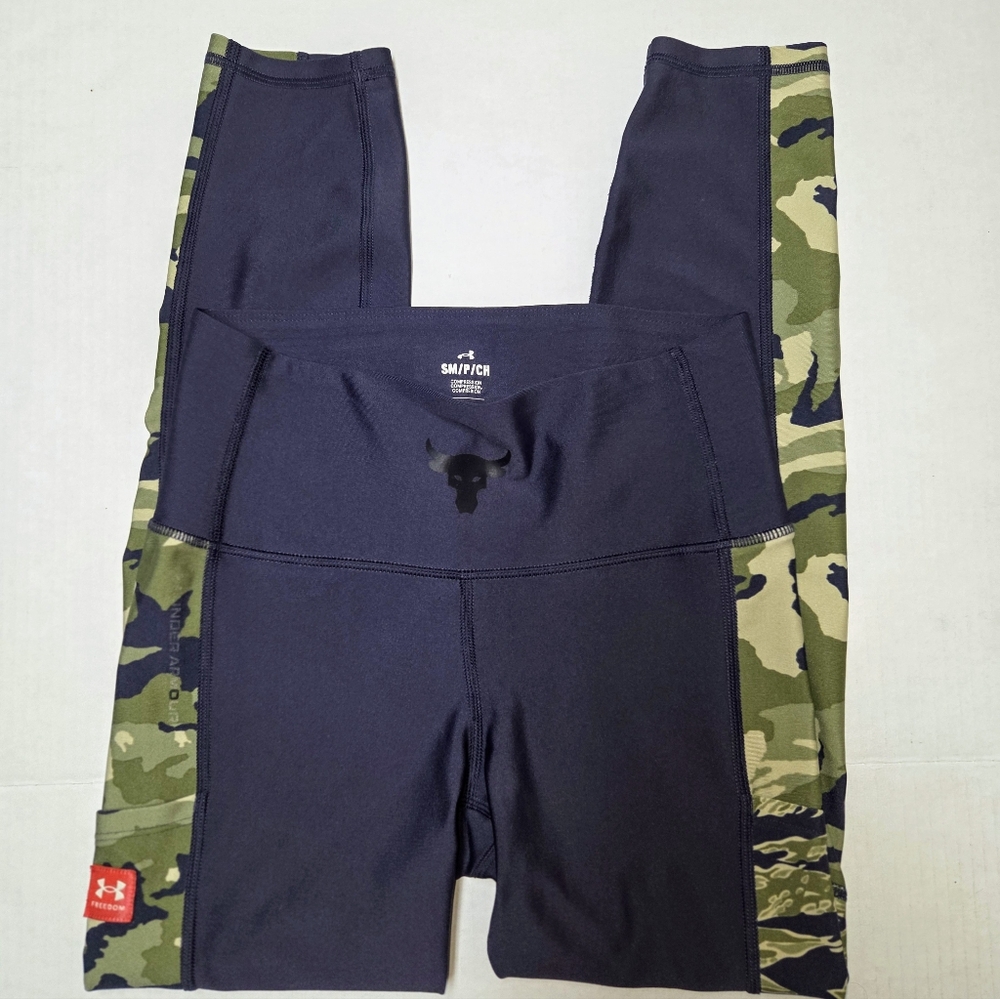 Under Armour HeatGear Project Rock Compression Leggings Camo Womens Small 0059